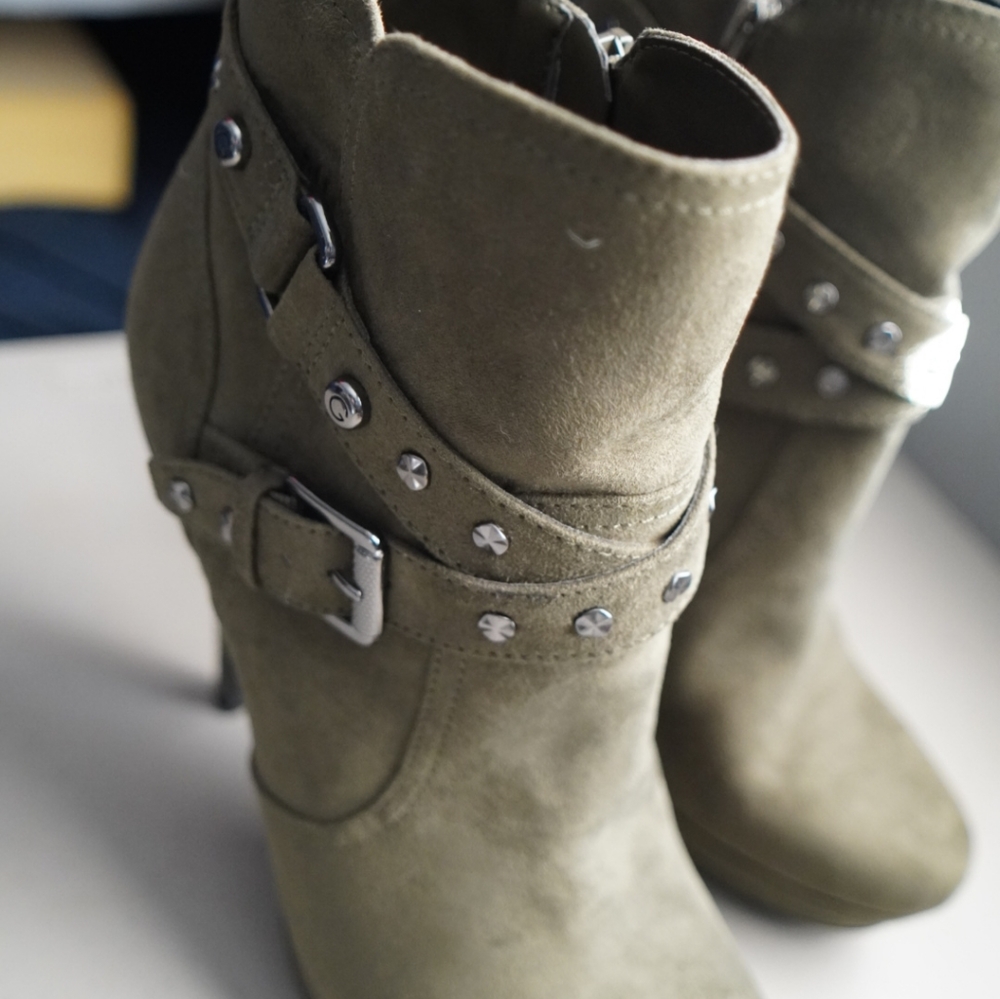 GUESS booties - Picture 3 of 4